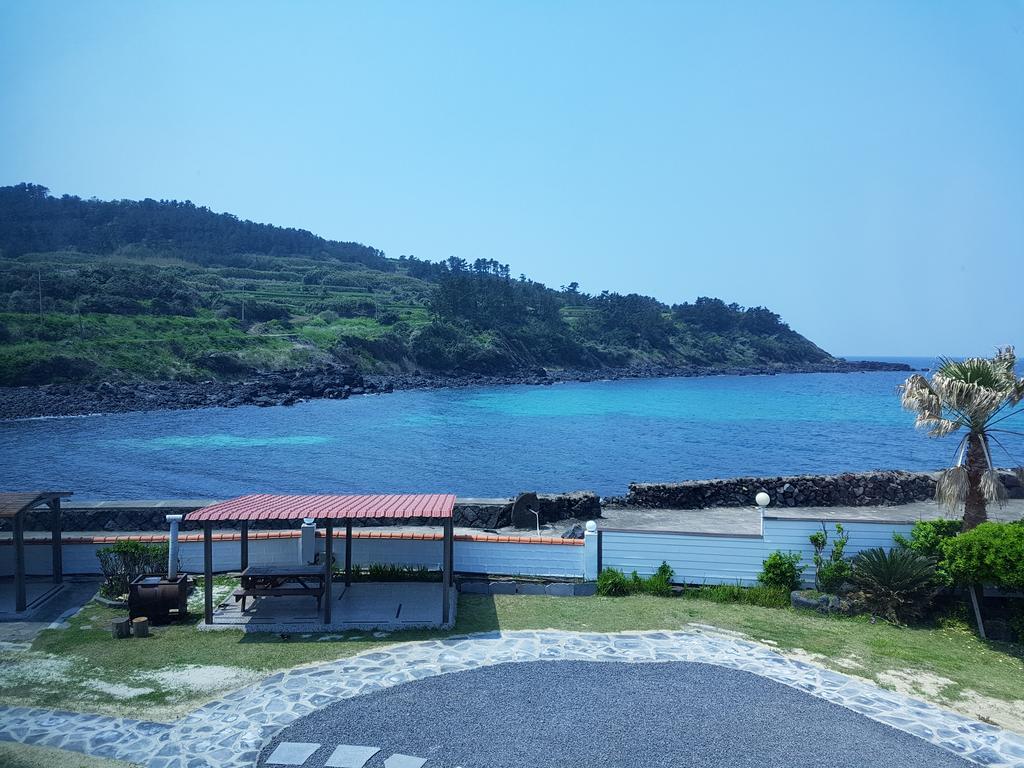 Park Beach Hotel Чеджу Екстериор снимка