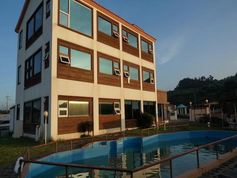 Park Beach Hotel Чеджу Екстериор снимка