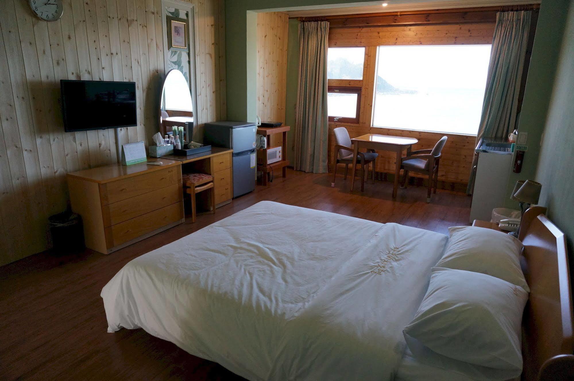 Park Beach Hotel Чеджу Екстериор снимка